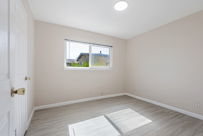 Building Photo - 1180 Saranap Ave Rental