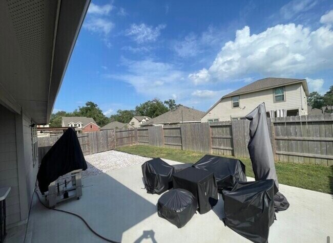 Photo - 16152 Dockside St
