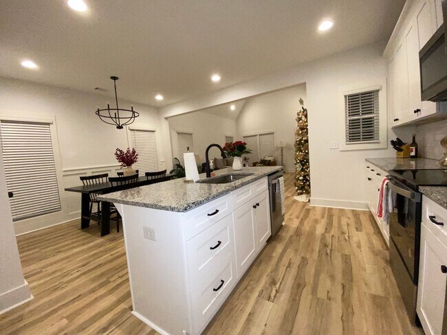 Photo - Fox Run Village Duette with Amenities