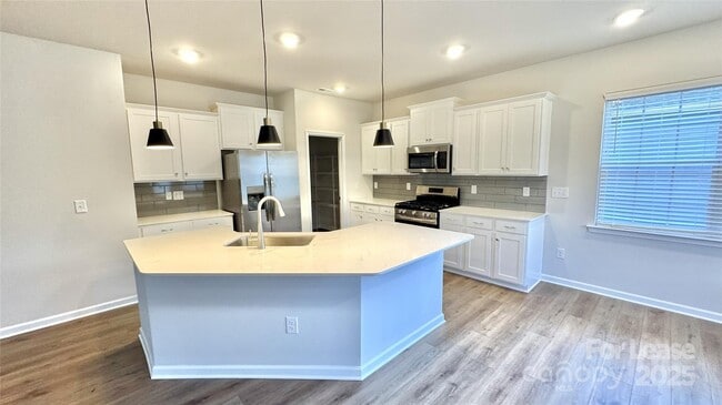 Photo - 1612 Swallow Tail Dr