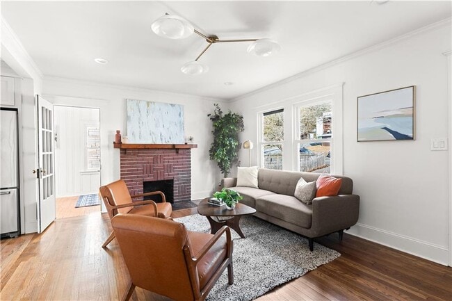 Photo - 845 Ormewood Terrace SE