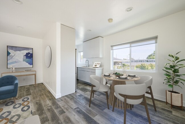 Photo - New Two Bedroom | Modern Designer Cabinetry - Quartz Countertops - Stainless-Steel Appliances - R... Unidad 02