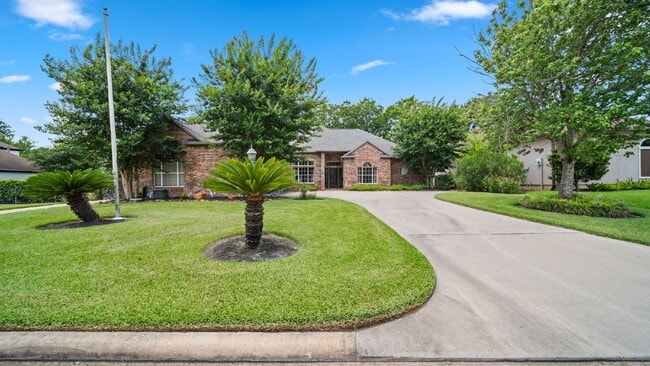 Photo - Experience the luxury of resort-style living in Bentwater, one of Lake Conroe’s premier gated com...