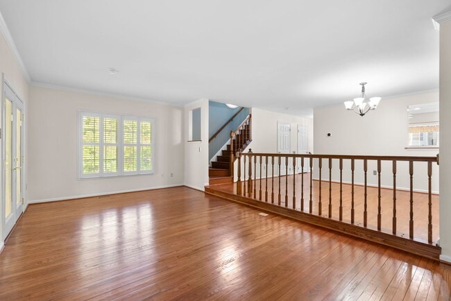 8710 Birkenhead Ct