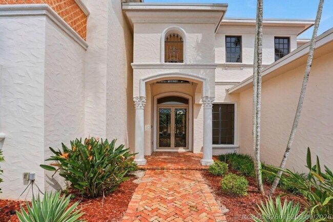 Photo - 260 NE Wavecrest Ct