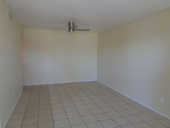 Building Photo - 1882 S Monterey Dr Unit #202
