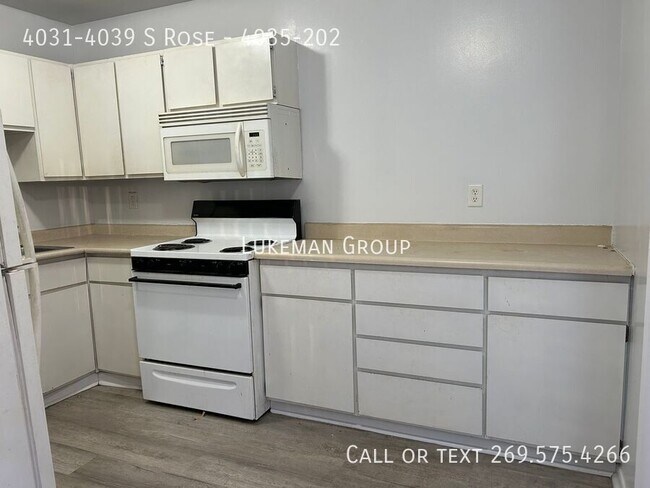 Photo - 4035 S Rose St # 202 2BD/1BATH Oakhurst Ap... Unit 4035-202