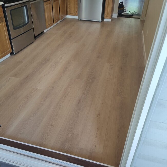 Photo - 7552 17th Av