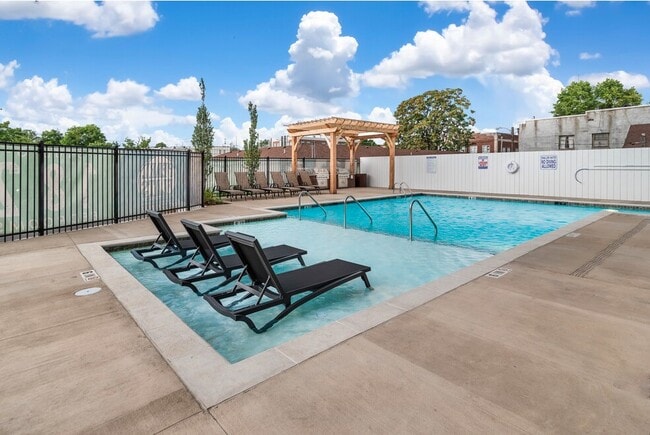 Photo - Pearl Flats Apartments