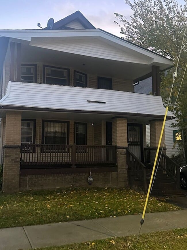 Building Photo - Paxton Unit Up