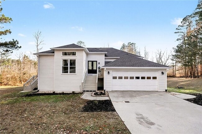 241 Nacoochee Dr