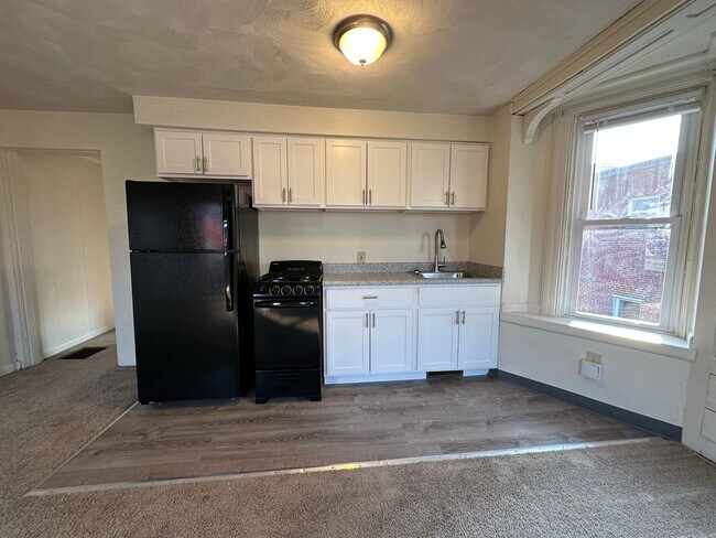 Building Photo - Stunning One Bedroom in Oakland! Second Floor Unit 32802