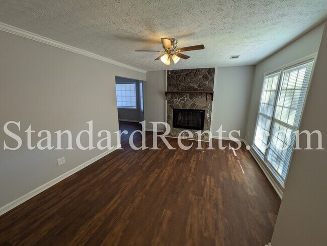 Photo - 622 Hickory Hollow Ln