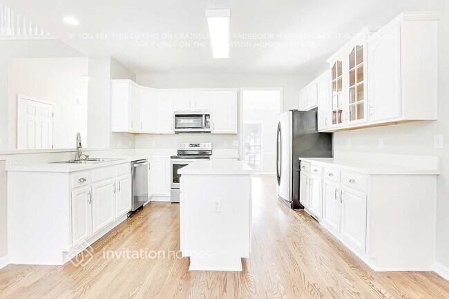 Photo - 1413 Amberton Way