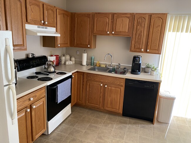 Photo - 235 Gladwell Ave Unit 1