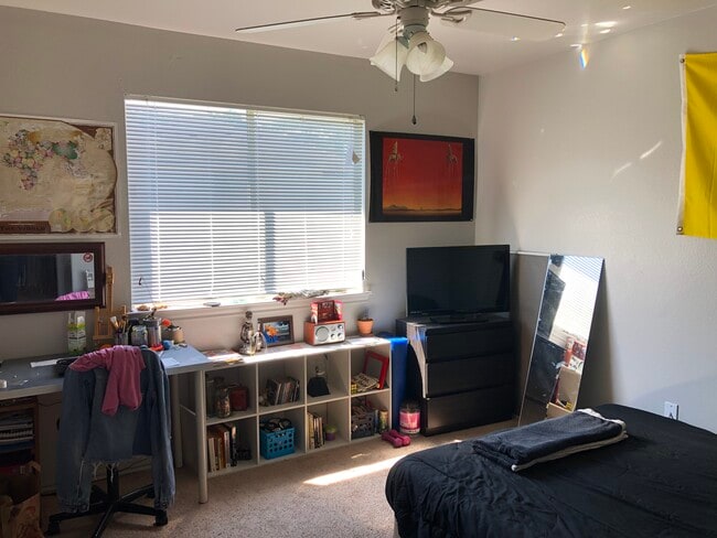 Photo - Cedargrove