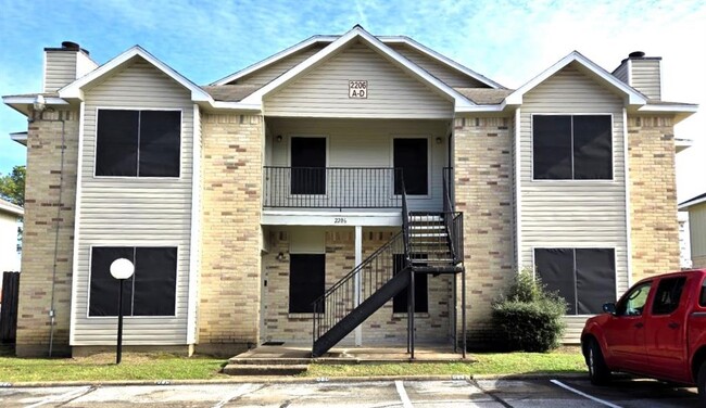 Photo - 2206 Millstone Dr Apartment Unit 2206 B