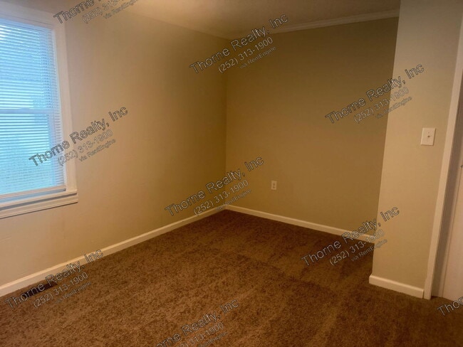 Photo - 1620 Charter Dr