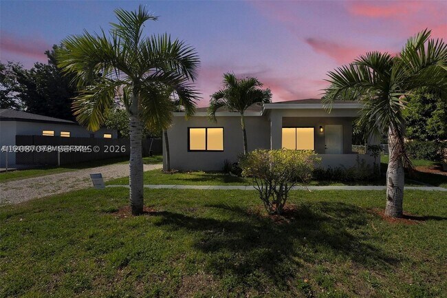 2320 NW 95th St Unit 1