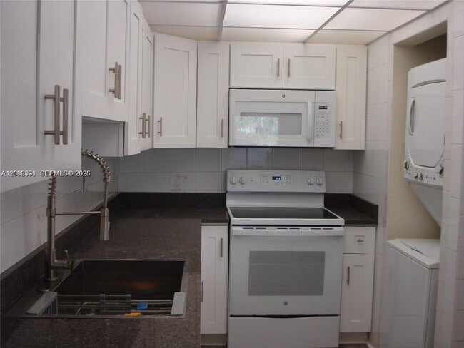 Photo - 10000 NW 80th Ct Unit 2312