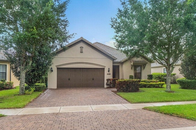 Photo - 10178 Prato St