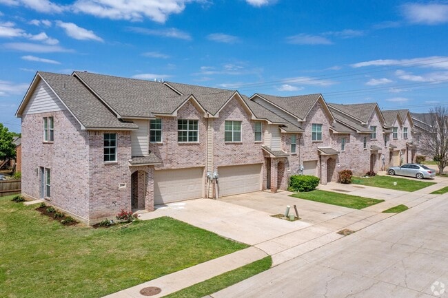 Photo - 2336 Homewood Ln
