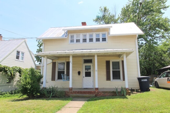 Photo - 281 Green St