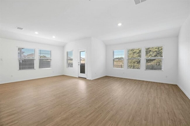 Photo - 1804 Boggy Crk Rnch Rd