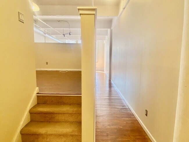 Photo - 1230 Arch St