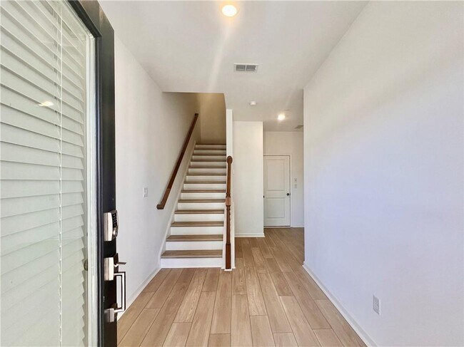 606 Alder Crk Wy