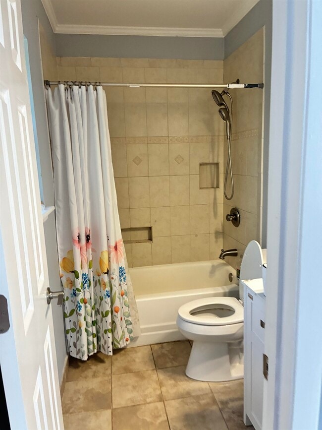 Photo - 1852 Hopkins Dr