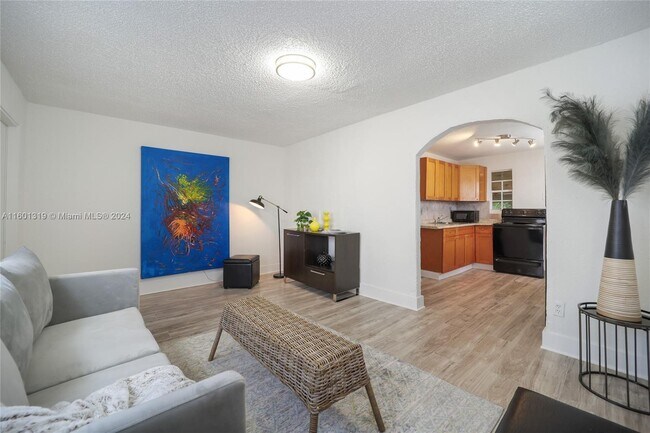 Photo - 2560 SW 67th Ave