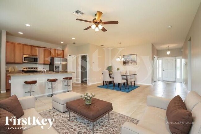 Photo - 424 NW 25th Ave