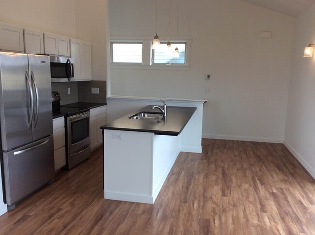 Photo - 3308 Sora Way