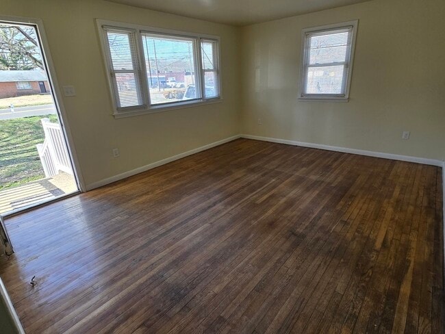 Photo - 3800 Walmsley Blvd