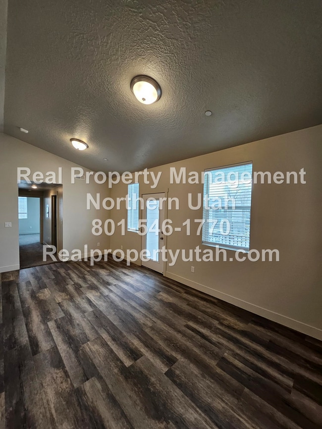 Photo - 2 Bedroom 2 Bath Top Level Apartment Avail...