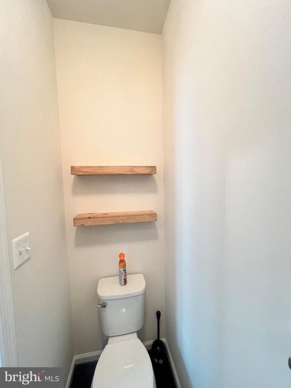 Photo - 208 Freesia Ln