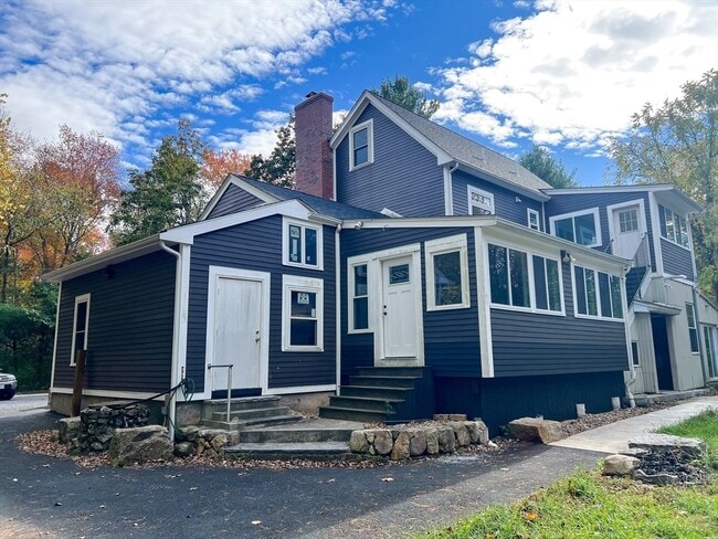 Photo - 125 Maple St