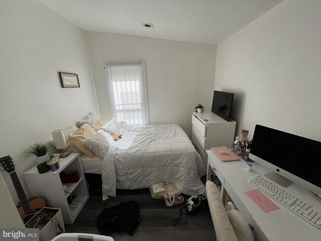 Photo - 1704 Arlington St