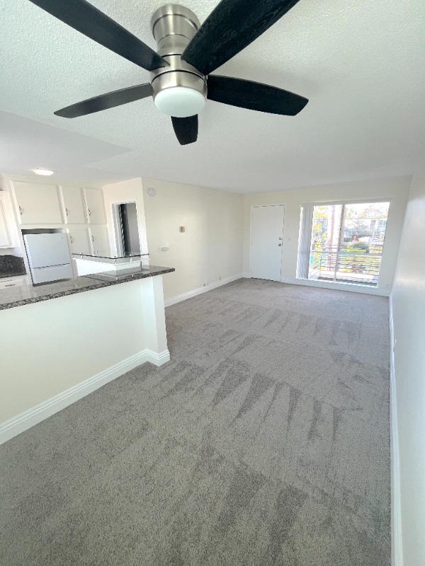 Photo - 931 W 19th St Unit 35