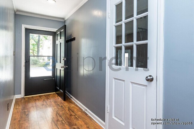 Photo - 3633 Meadow Creek Ln