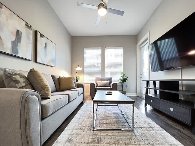 Photo - 124 S Morgan St Unidad SI ID1504564P