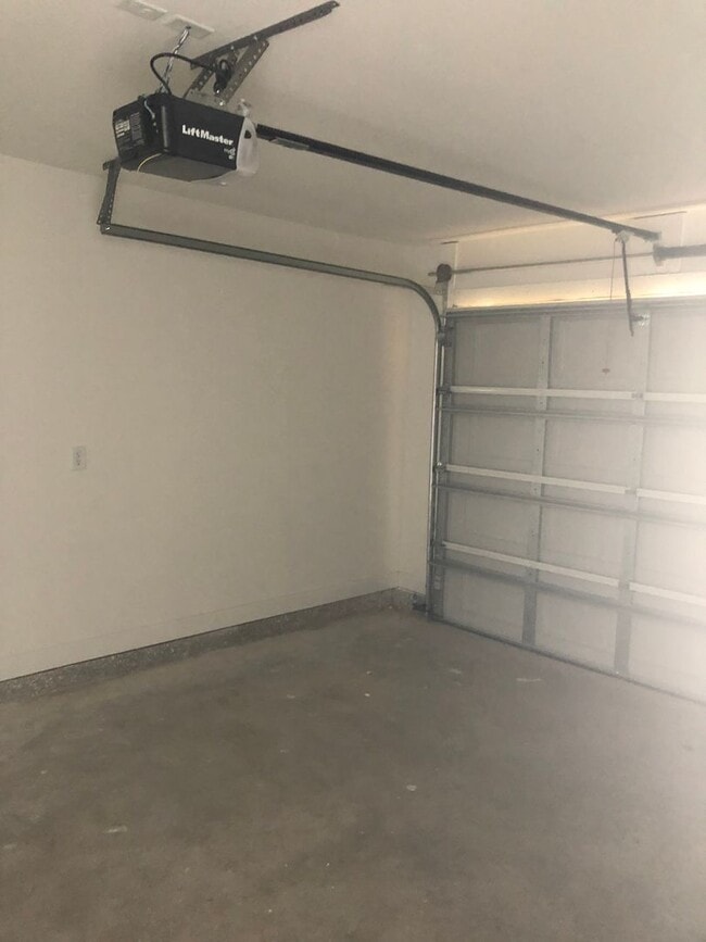 Photo - Gorgeous 3 Bedroom 2 Bath Townhome