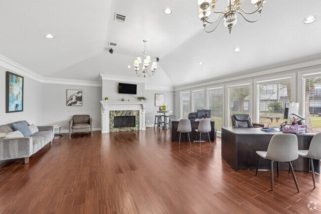 Leasing Office