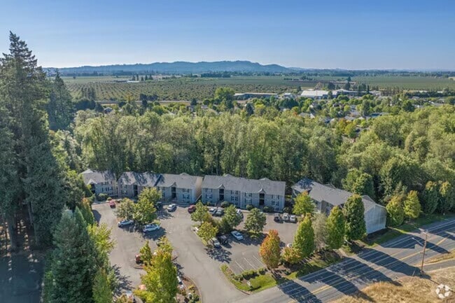 Building Photo - Bluebird Cozine Creek ***Under New Managem... Unit C-108 Rental