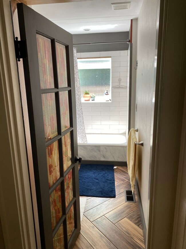 Photo - 7405 N Burrage Ave