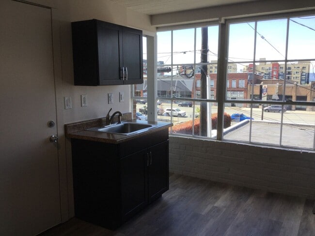 Photo - Charming Downtown Everett Studio Unit #302