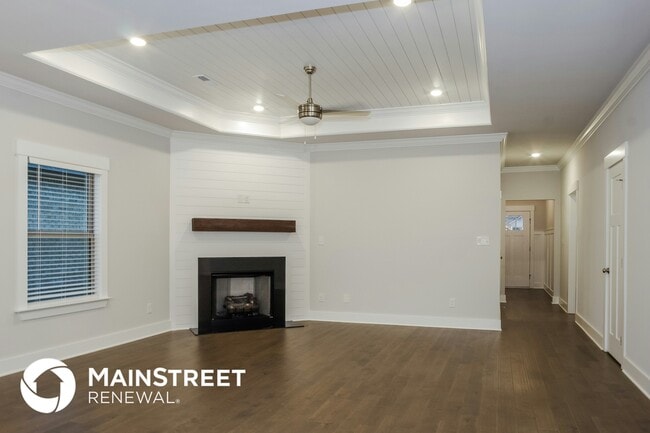 Photo - 14704 Greenleaf Dr