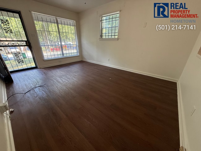Photo - 7325 Knollwood Rd