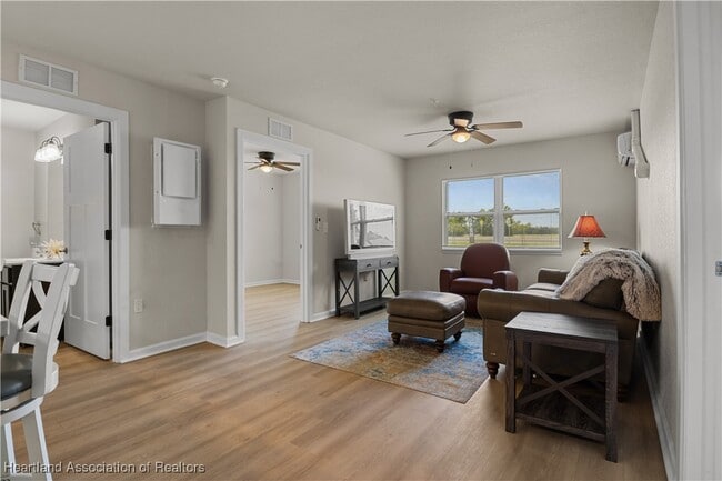 Photo - 260 Spanish Moss Cir Unit 101